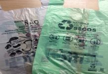 Uso de sacolinhas plásticas recicláveis em supermercados entra em vigor em São Paulo