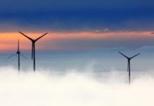 Gigantes da internet iniciam corrida por consumo próprio de energia limpa