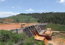 Reservatório de usina da região de Mariana é esvaziada às pressas