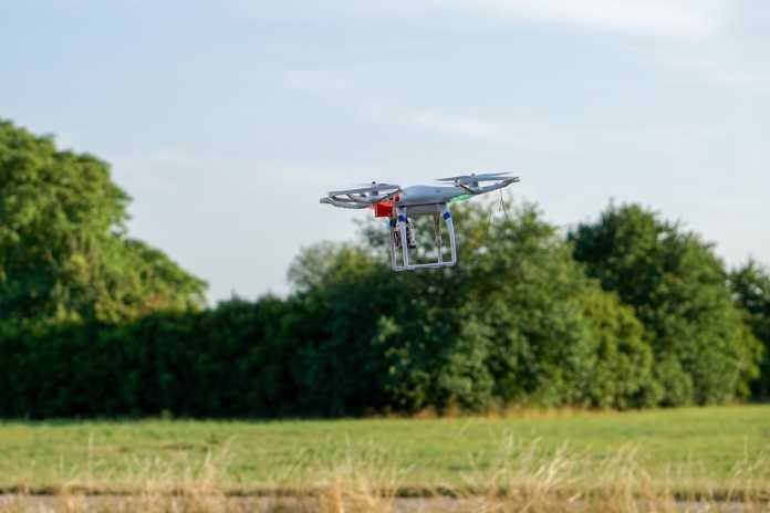 drone-2554169_1280
