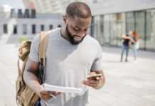 Enem: cinco aplicativos que todo estudante deve ter no smartphone