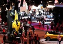 Véspera do Salão de SP, Paris apresenta 10 carros elétricos