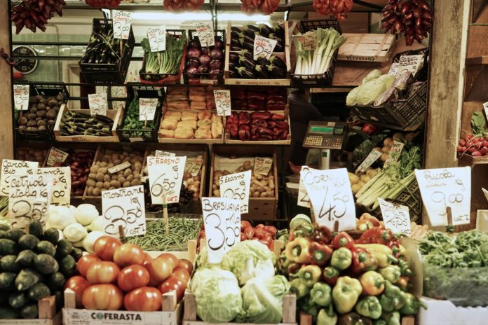 feira - banca de frutas