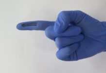 Cientistas da USP criam luva que detecta pesticidas em alimentos