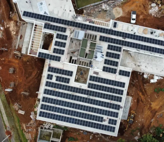NOTÍCIA BOA DEMAIS: COMPLEXO DO IDOSO TERÁ O MAIOR SISTEMA DE ENERGIA SOLAR EM PRÉDIOS PÚBLICOS DE GUARAPUAVA, MG