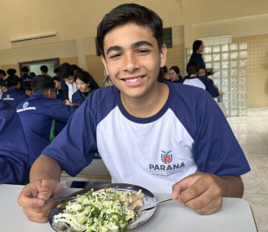 Paraná adquiriu 5 mil toneladas de alimentos orgânicos para a merenda escolar em 2025